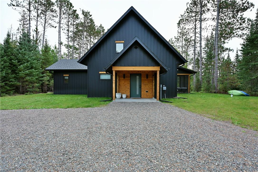 Image 2: Facsimile Photo (Photo is of similar built house b