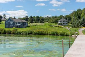2720 Lakeshore Drive