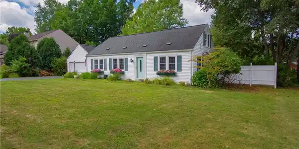 8 Stoneman Avenue