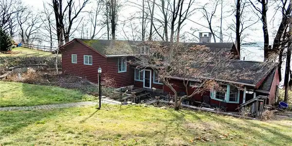 1819 Locust Lane