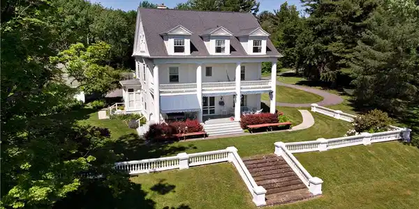 2870 W Lake Road