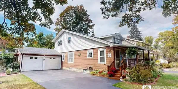 8 Southland Avenue