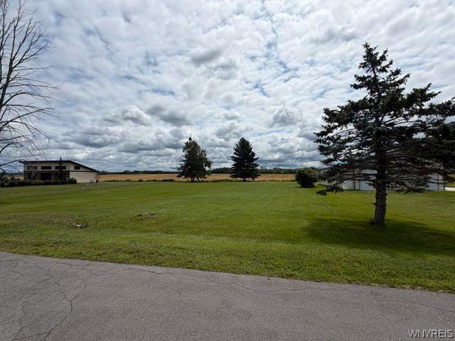 Image 2: Lake View Lot