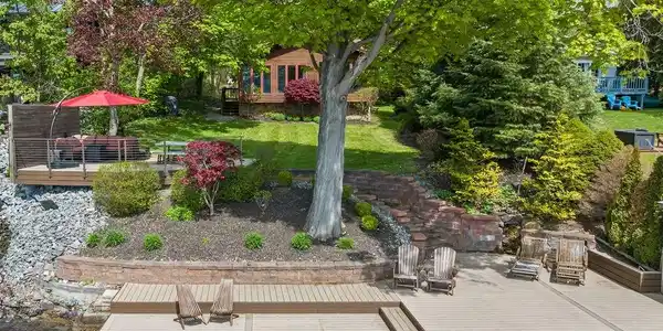 1749 Shady Bend Lane