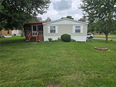 97 Lakeview Dr