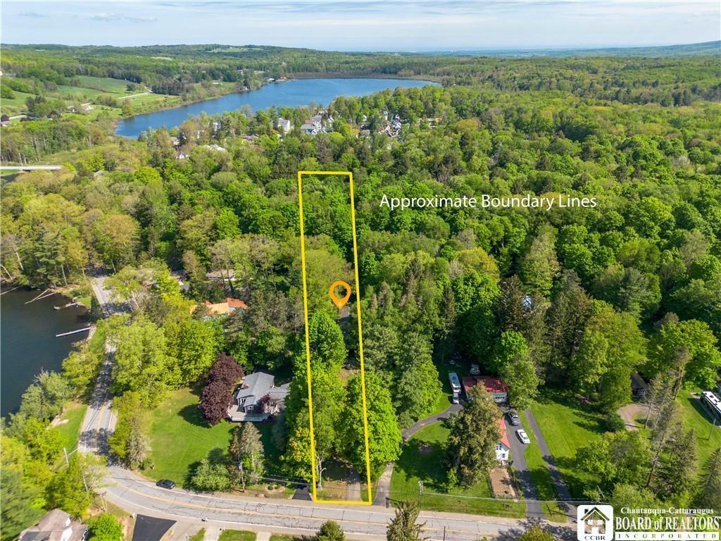 Image 2: Excellent location near Cassadaga Lakes