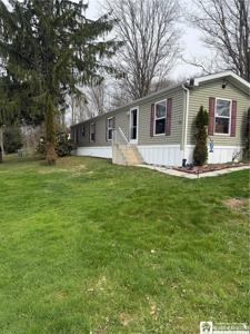 108 Circle Greenhurst Village Dr.