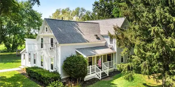 1909 Rose Hill Road