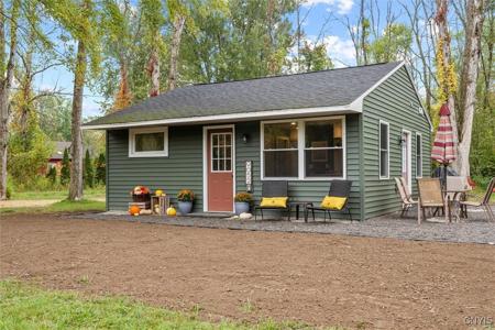 9052 Edward O'hara Avenue