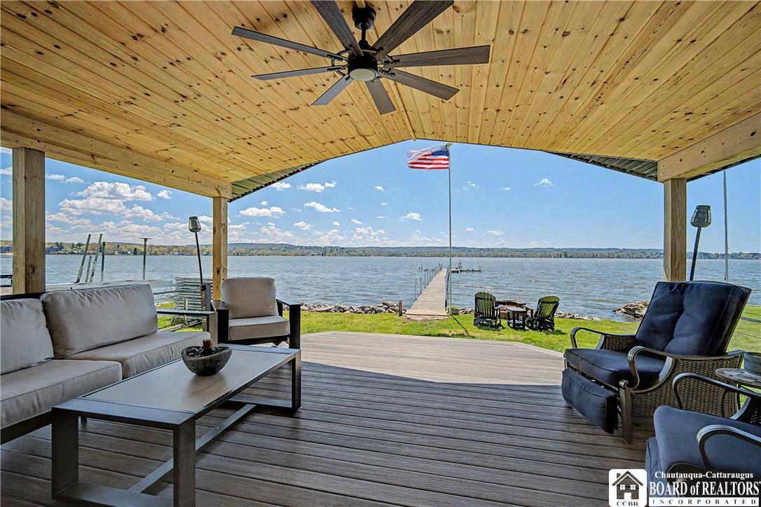 Image 2: Covered Deck 18x18