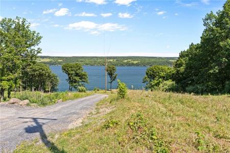 5 Red Cedar Falls Lane