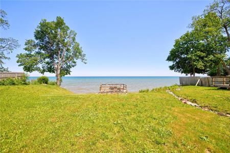 3189 Lake Road