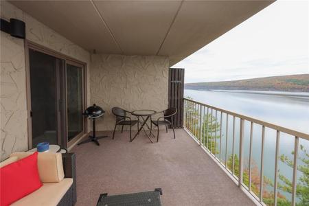 105 Cliffside Drive