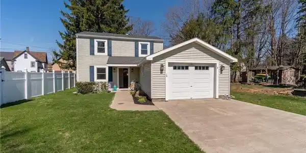 5 Sunnyside Avenue