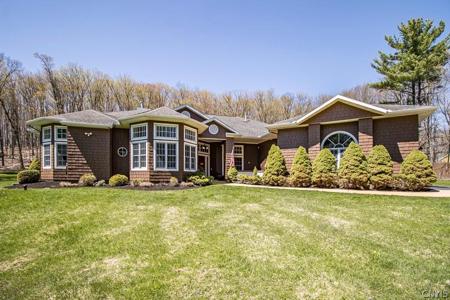 2769 W Lake Road
