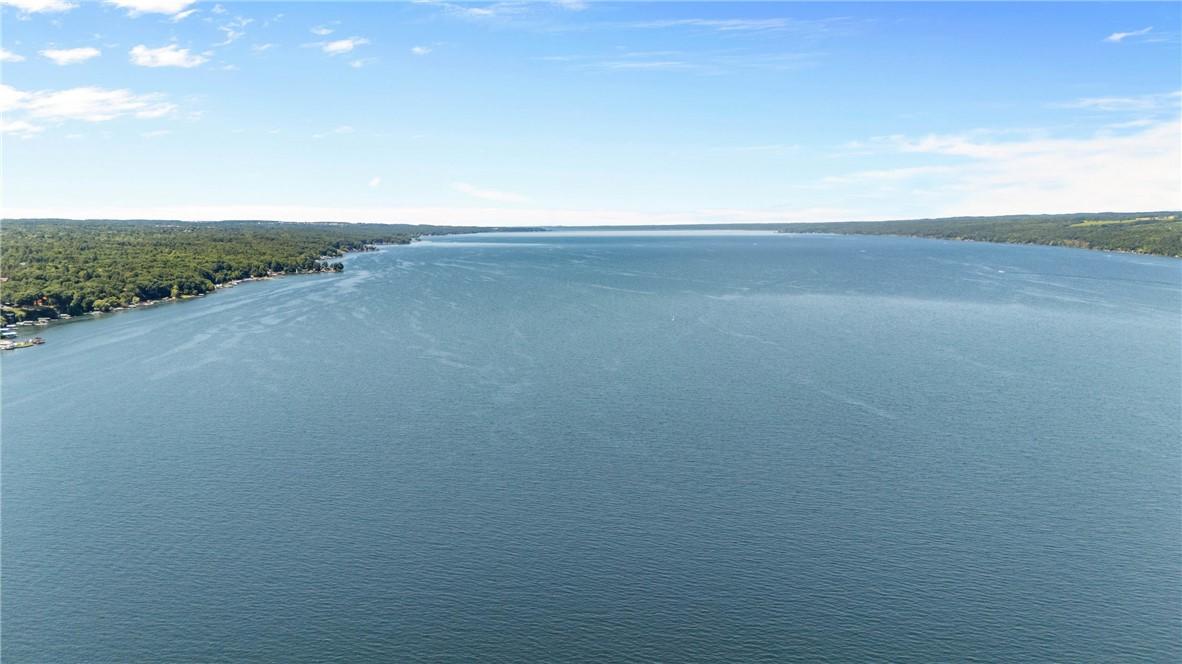 Image 4: Beautiful Seneca Lake!