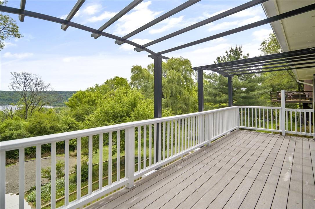Image 3: Main level deck