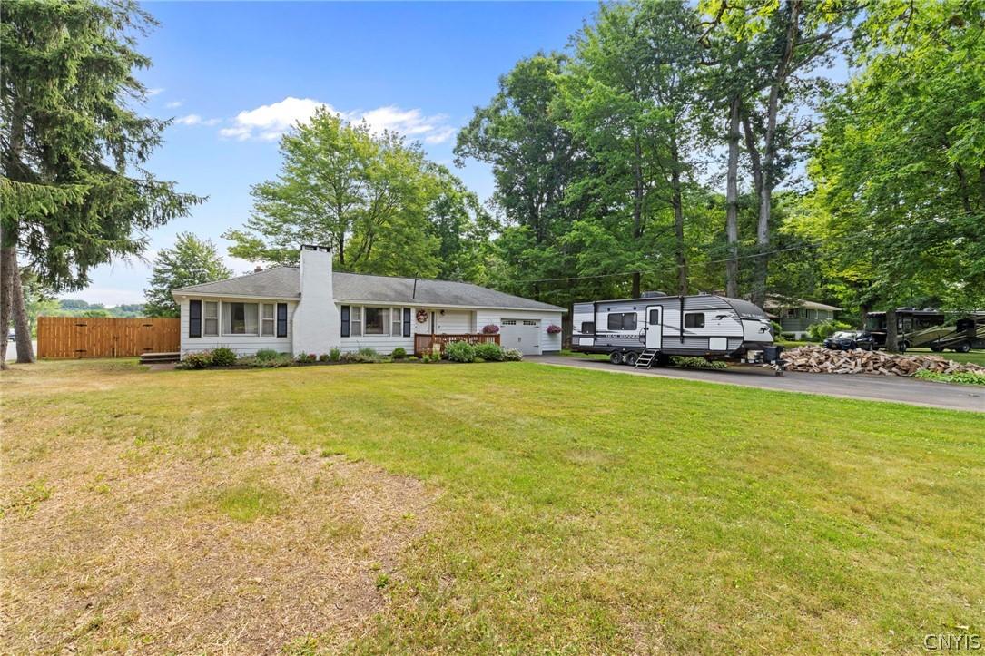Image 2: Look at the large front yard!