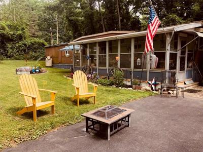 52 Vine Valley Park