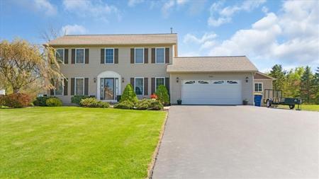 682 Lake View Knls