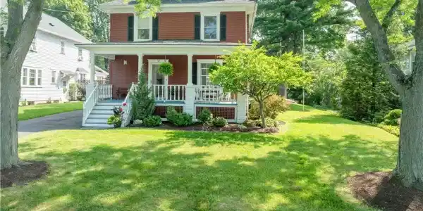 57 E Lake Street
