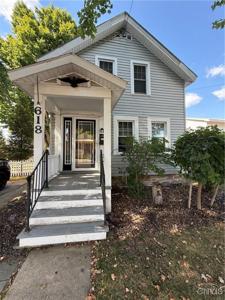618 Montgomery Street