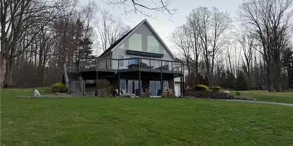 190 Lakeside Drive