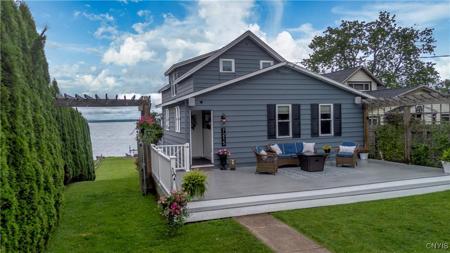 7215 Lakeshore Road