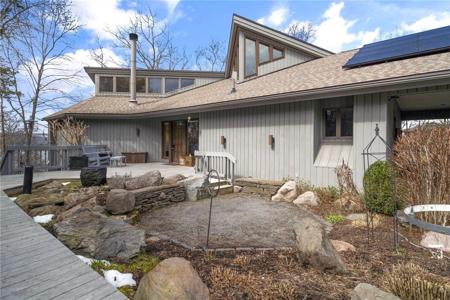119 Eastlake Road