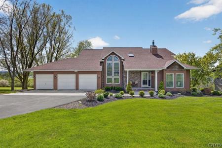 6313 E Lake Road