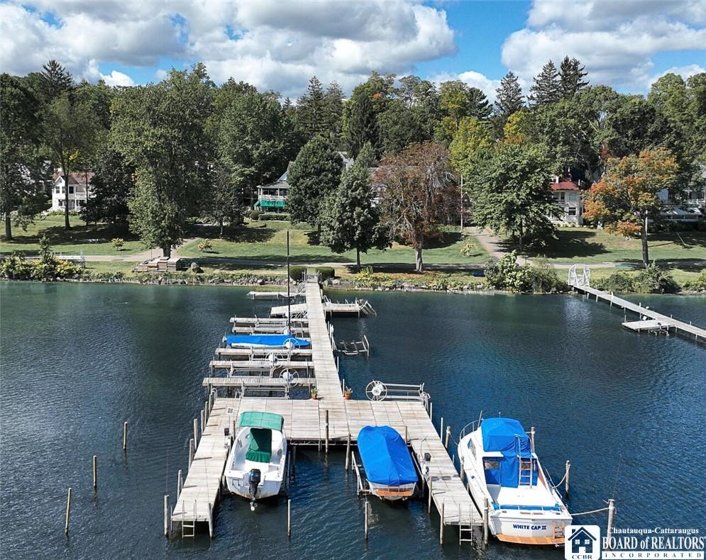 Image 3: with a share in a private dock