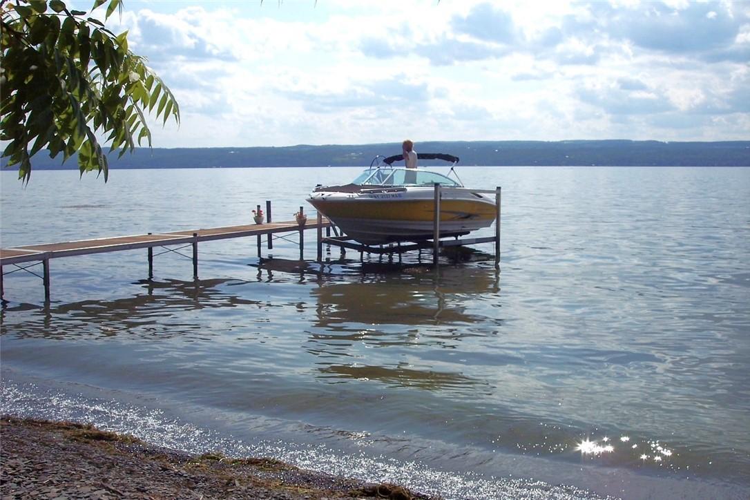 Image 2: Dock and boat hoist