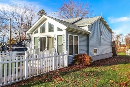 13305 Lakeview Drive