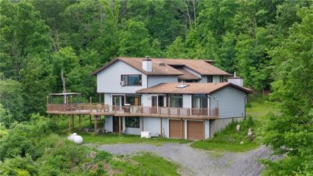 4570 Vine Road