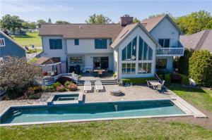 820 BEACH Avenue