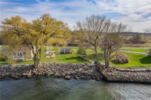 15869 Edrose Shores