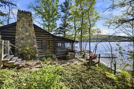 13636 W Lake Rd