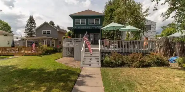2340 W Lake Road