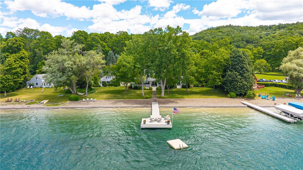 Image 4: Privacy is one of this estate's defining features.