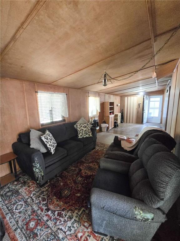 Image 4: living room