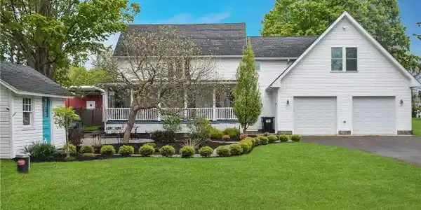 13 Merz Avenue
