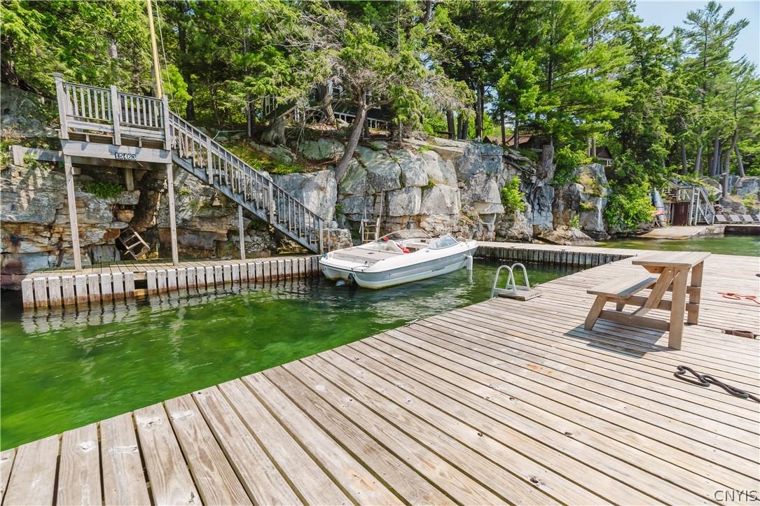 Image 4: dock