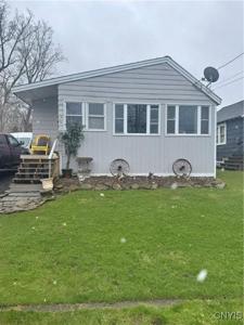 6178 Muskrat Bay Road