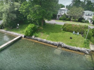 20 W Lake Street