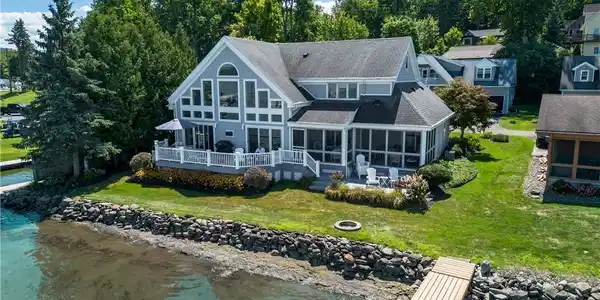 137 Chautauqua escapes Avenue