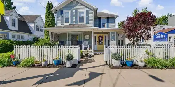 15 Main Street