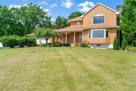 2548 Lower Lake Road