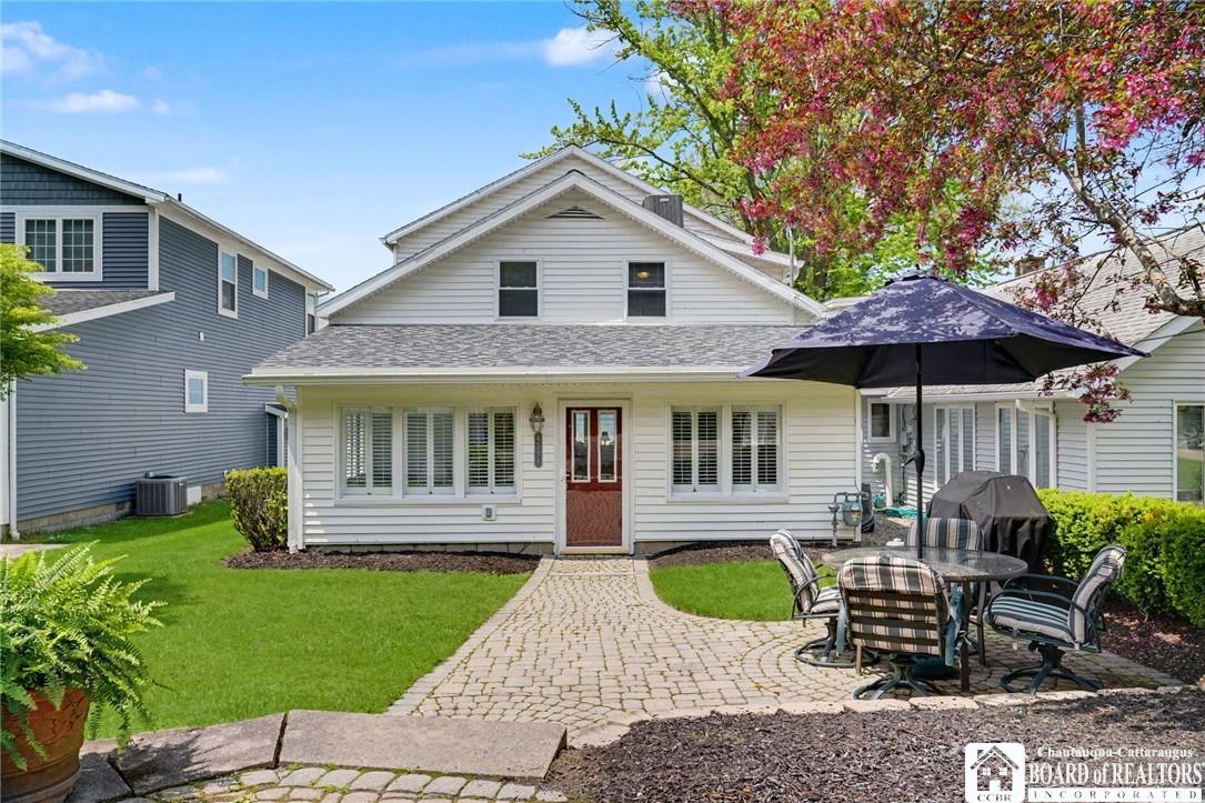 Image 1: 4 bedroom 4, Bath, Chautauqua lake Year-round Cott