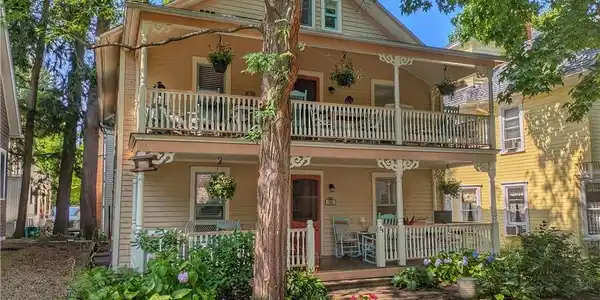36 Foster Avenue