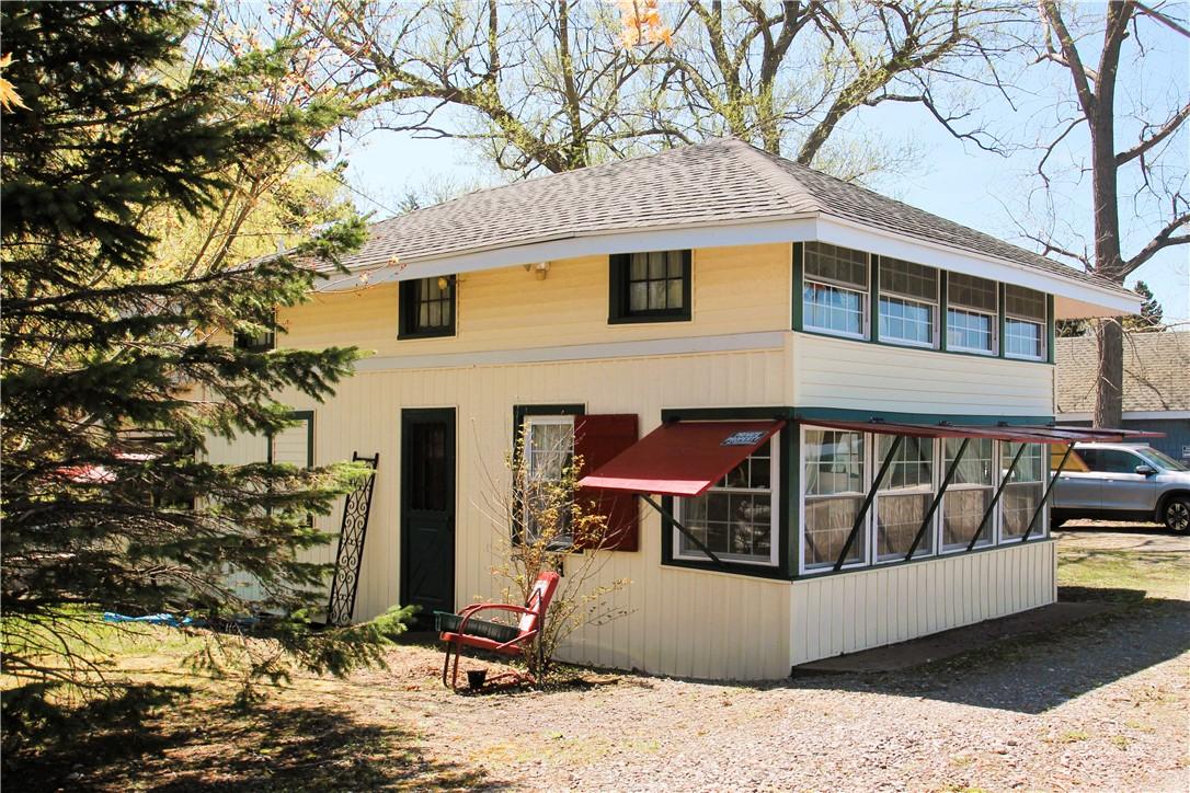Image 3: Front Elevation